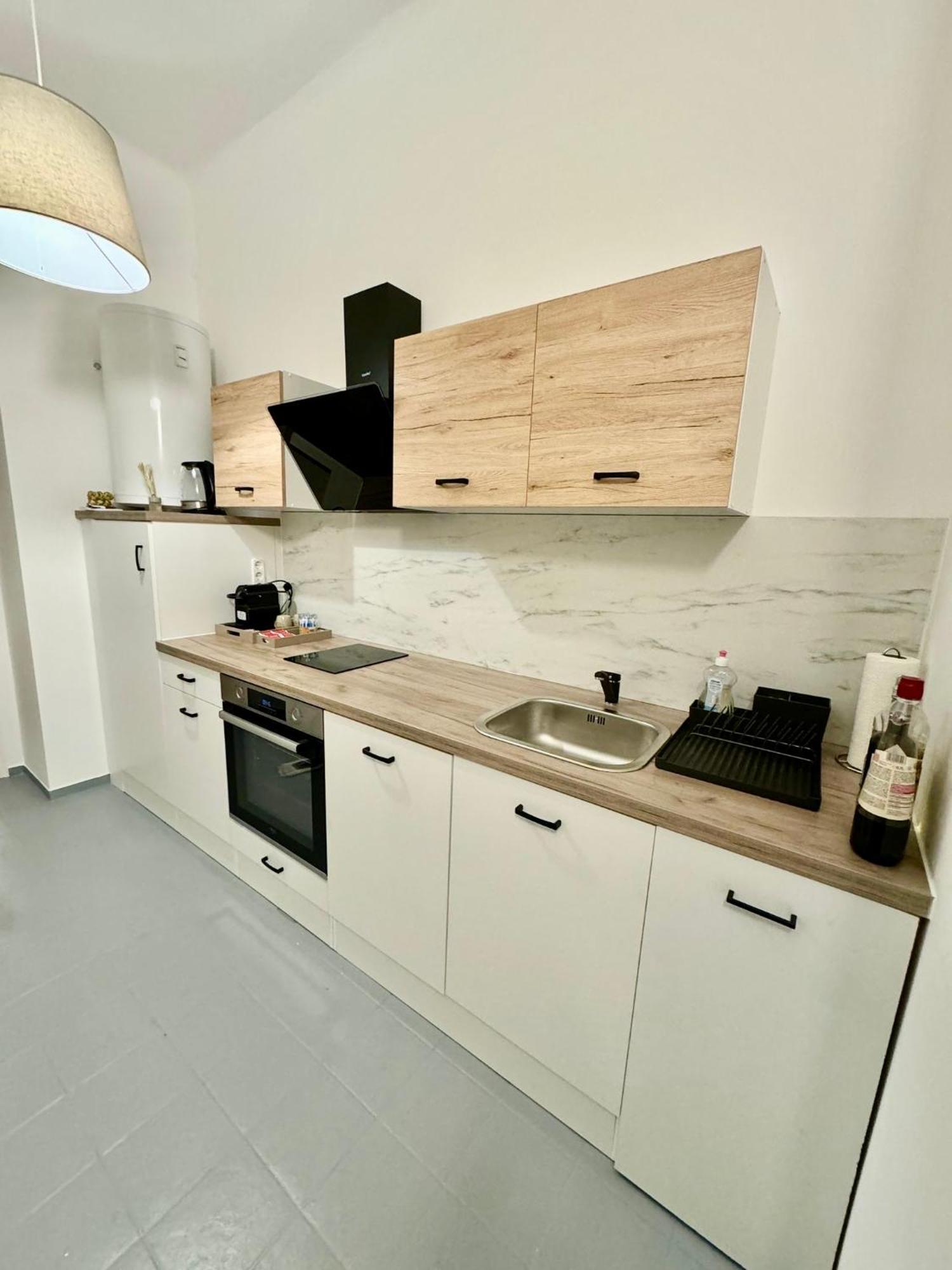 Charm Donaustadt Appartement Wenen